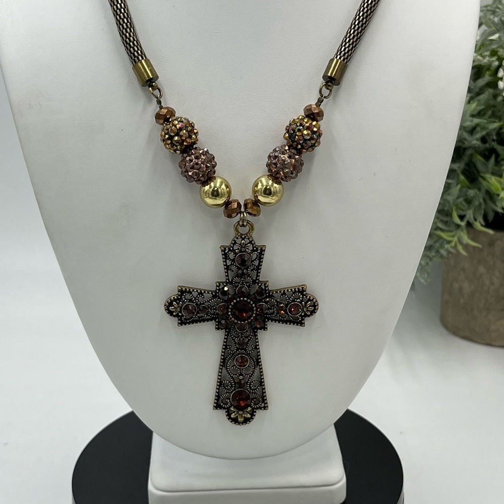 Vintage Designer Cg Beautiful Art Cross Pendant Princess Brown Gold Neck…